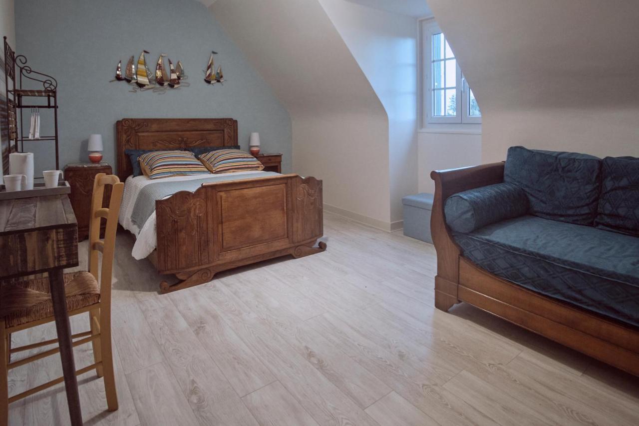 A L'Ombre Des Pommiers Hotell Ergué-Gabéric Exteriör bild